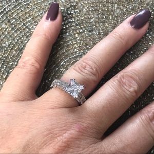 Gorgeous Silver Faux Diamond Ring Filagree Sz 7